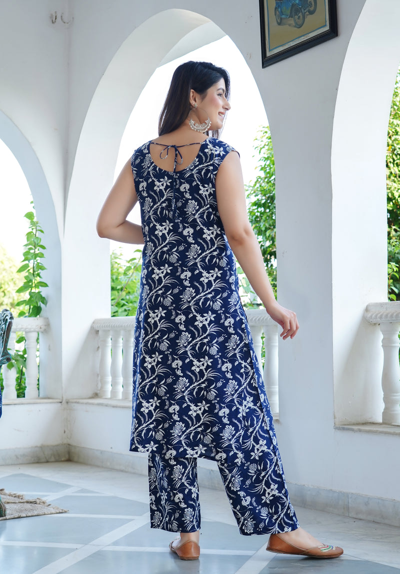 Bold Floral Print Sleeveless Kurta Set with Dupatta