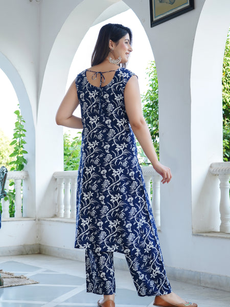 Bold Floral Print Sleeveless Kurta Set with Dupatta