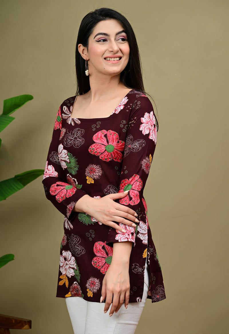 Short Length Full-sleeve Kurti with Corset Back Dori